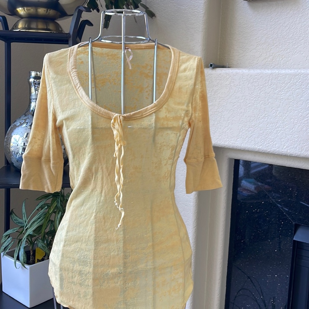 Free people tshirt EUC